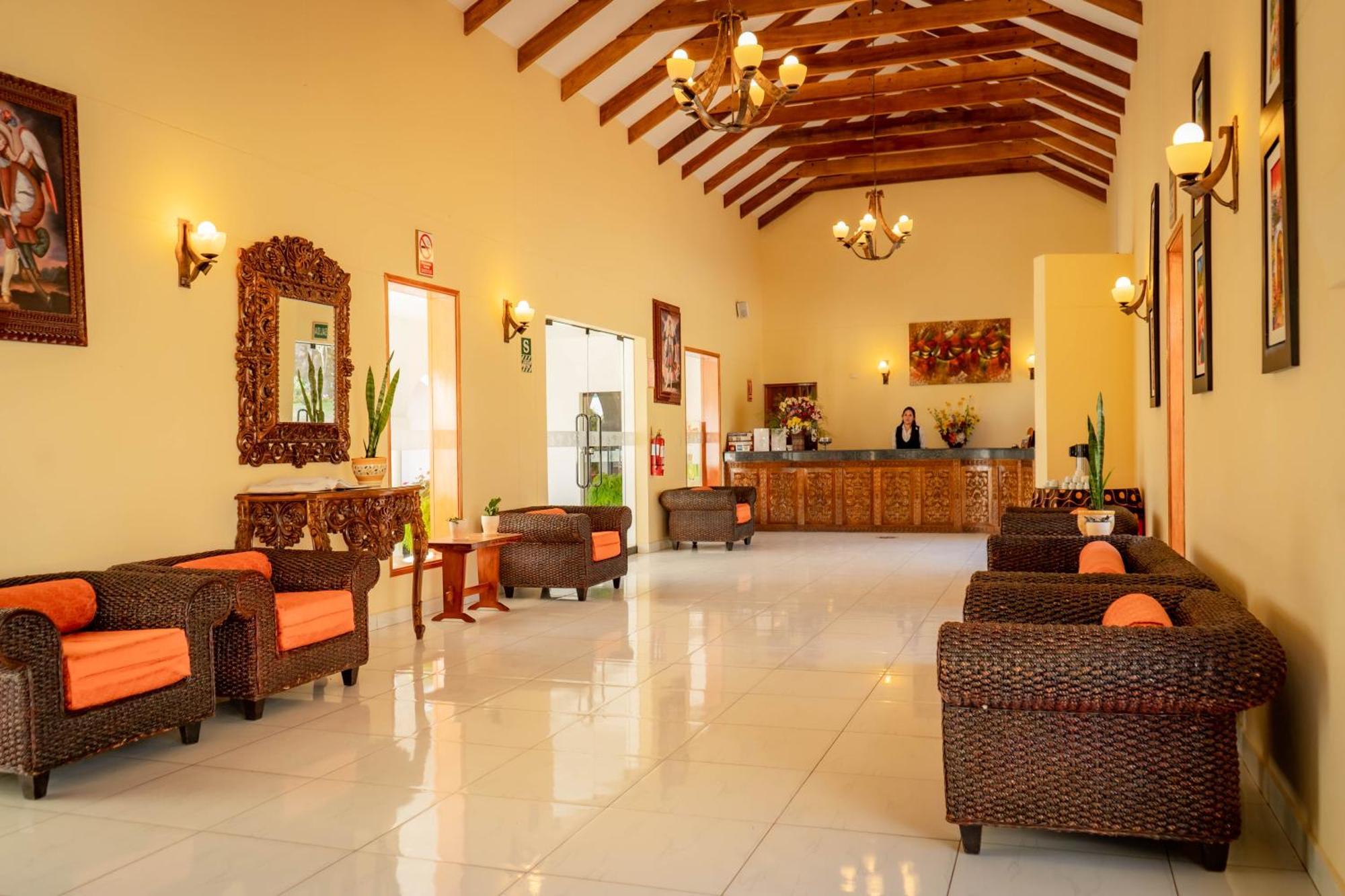 Agustos Hotel Urubamba