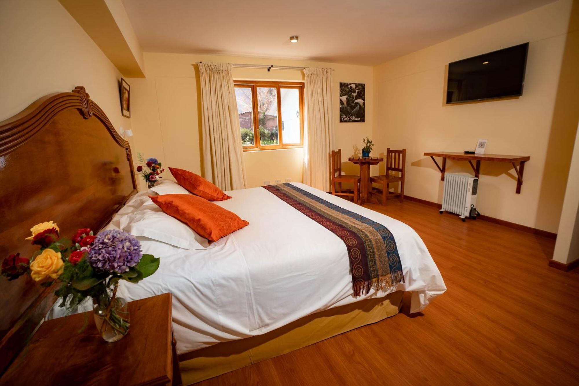 Agustos Hotel